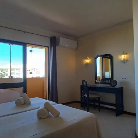 Bela Vista Tennis Club, Free Wifi - By Algarkasa Apartment *